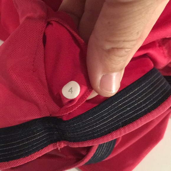 LULULEMON deep pink tank puckered/pleated accents - Picture 5 of 8